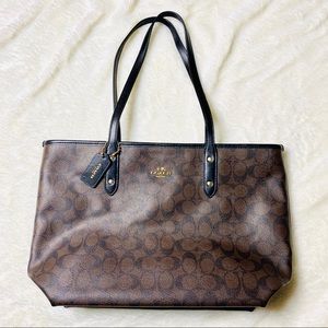 |Coach| Central Tote Bag in Brown Signature Canvas